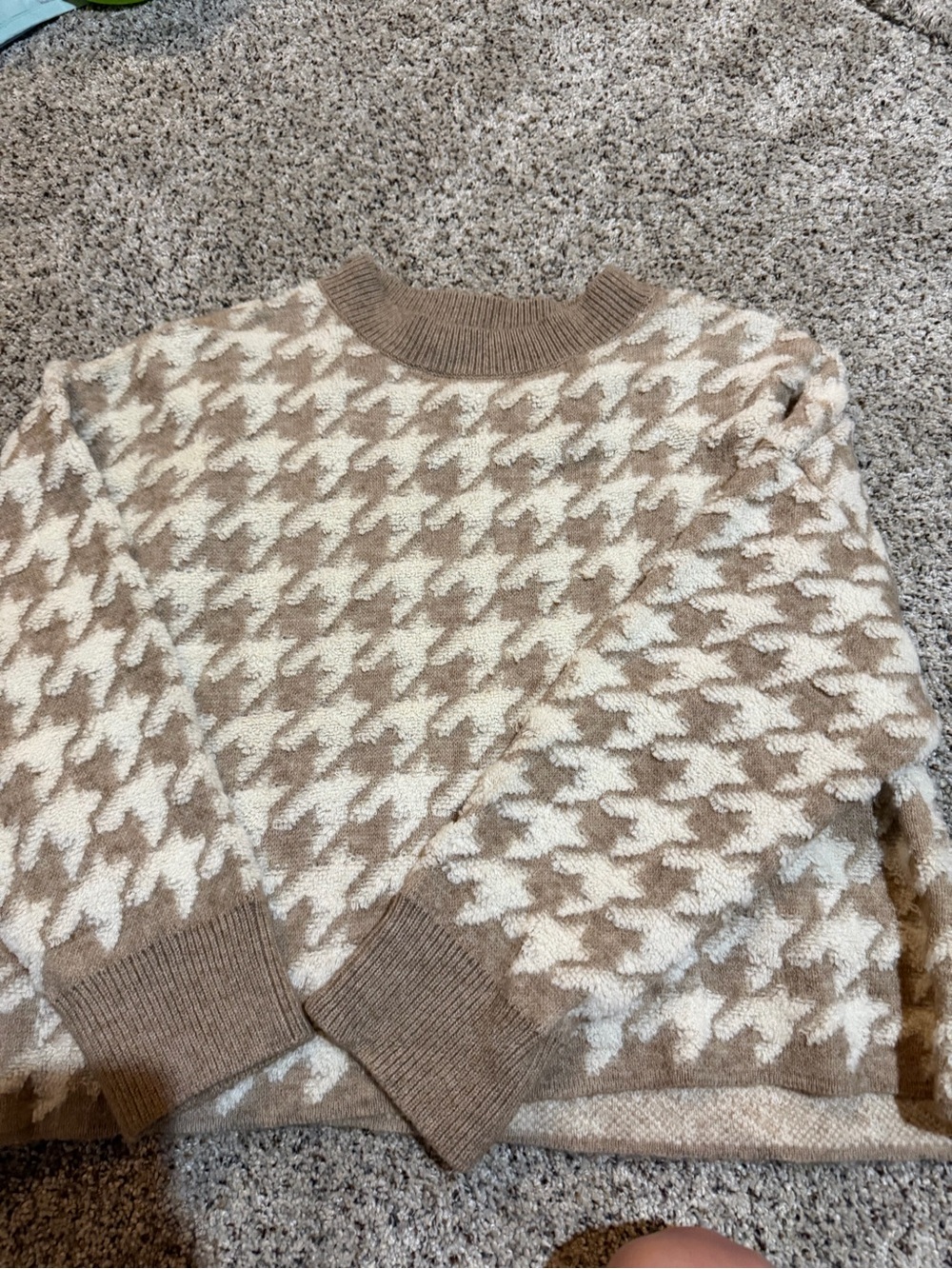 Cozy Houndstooth Crewneck Sweater - Cream & Tan NWOT